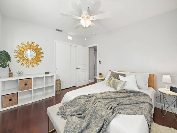 Luxury Vacation Pool Home in Fort Lauderdale Sleeps 8 Guests