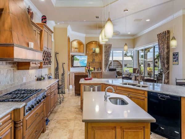 Luxurious Cape Coral Vacation Home with Pool and Boat Dock