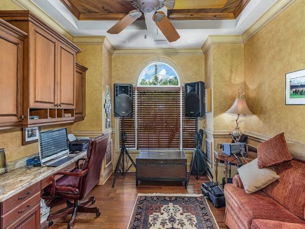 Luxurious Cape Coral Vacation Home with Pool and Boat Dock