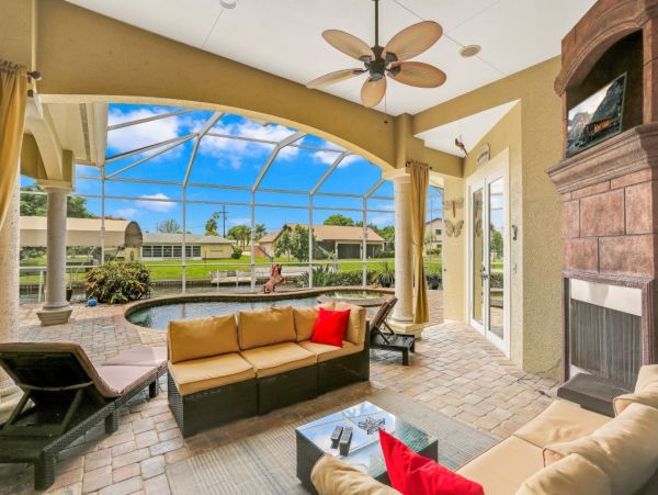 Luxurious Cape Coral Vacation Home with Pool and Boat Dock