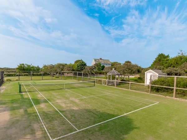 Nantucket Home 1045977
