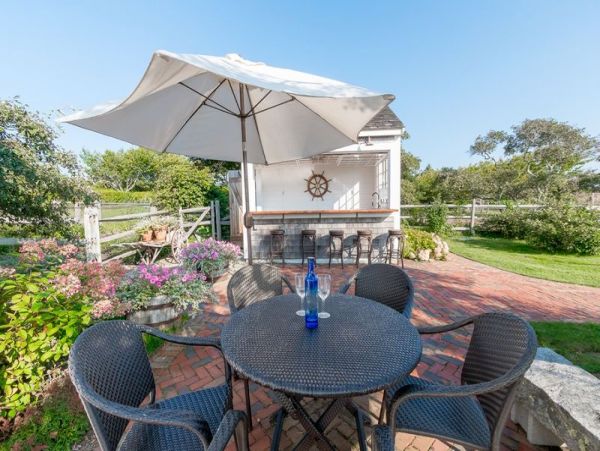 Nantucket Home 1045977