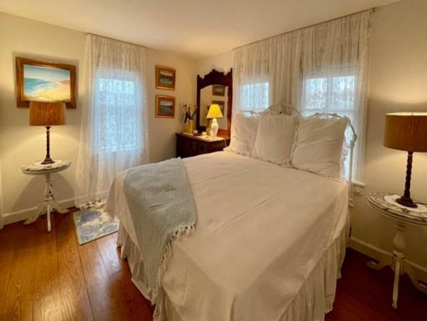 Nantucket Home 1045977
