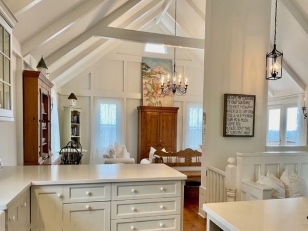 Nantucket Home 1045977