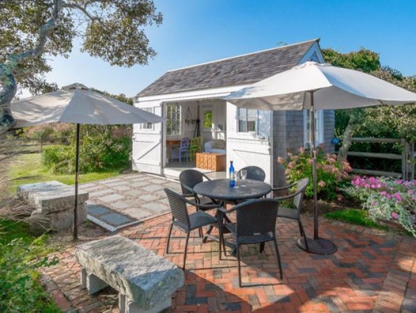 Nantucket Home 1045977