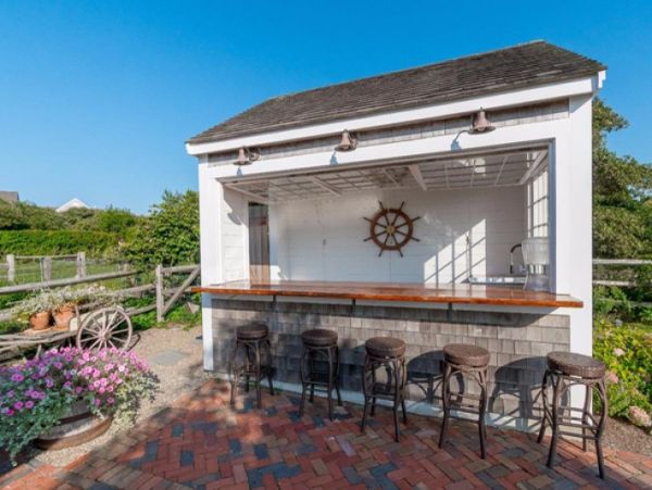 Nantucket Home 1045977