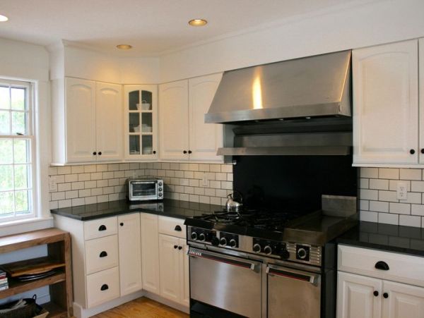 Charming Naushop Home Sleeps 10 Guests Four bedrooms