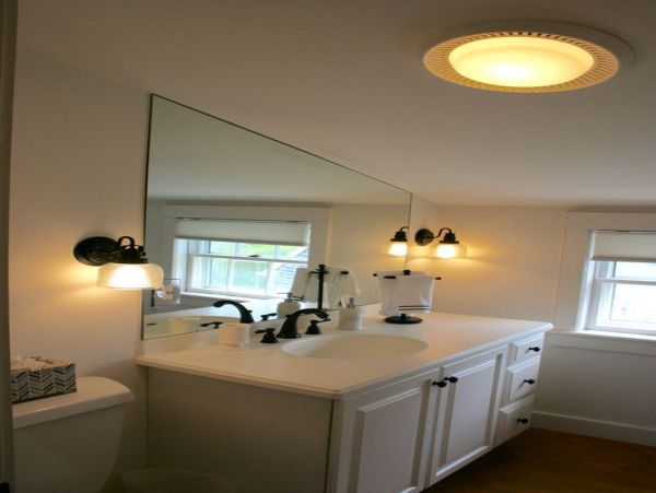 Charming Naushop Home Sleeps 10 Guests Four bedrooms