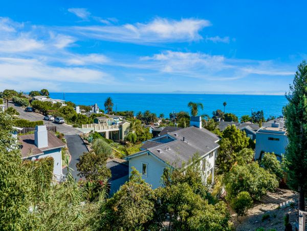Summerland Vacation Rental 3 Bedrooms