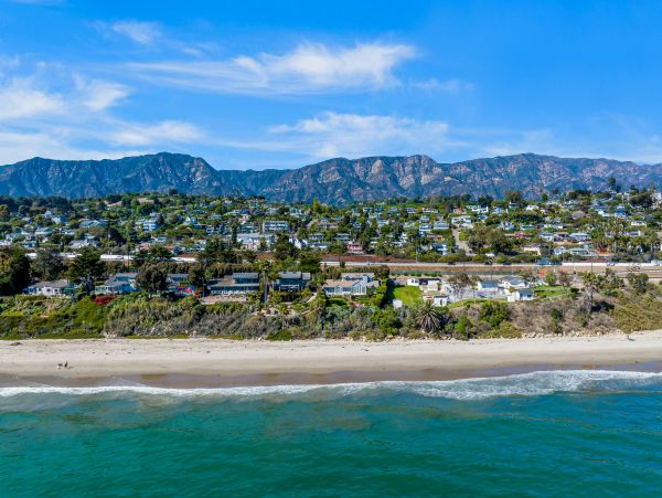 Summerland Vacation Rental 3 Bedrooms