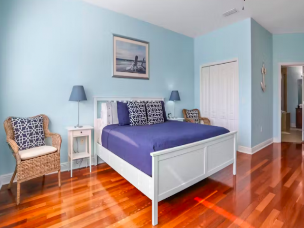 Three Bedroom Bayfront Vacation Home in Clearwater Beach