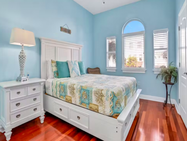 Three Bedroom Bayfront Vacation Home in Clearwater Beach