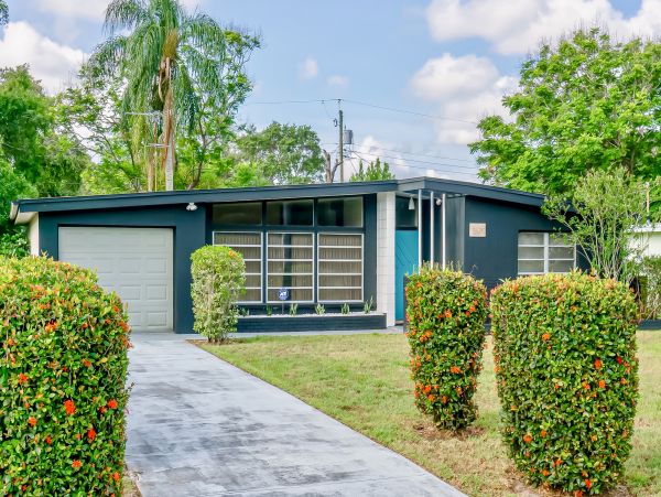 Mud Century Clearwater Vacation Home Two Bedroom