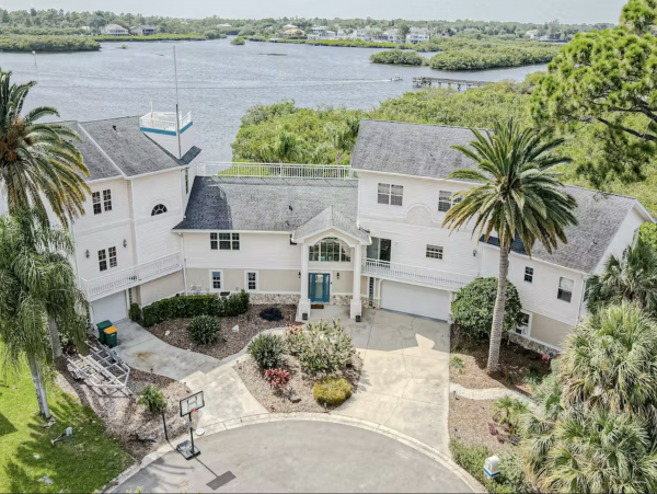 Luxury 6,000 St Ft Waterfront Villa Palm Harbor
