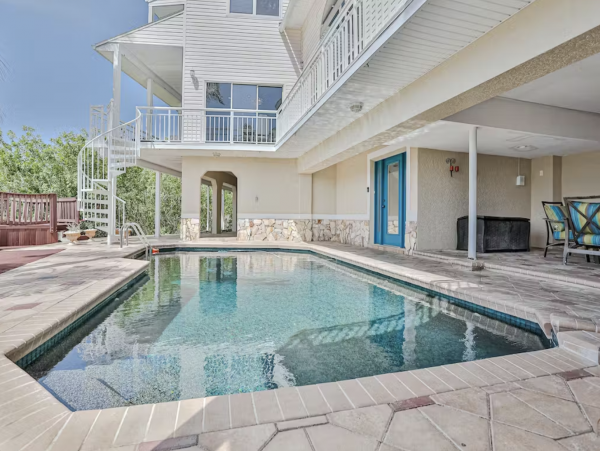 Luxury 6,000 St Ft Waterfront Villa Palm Harbor