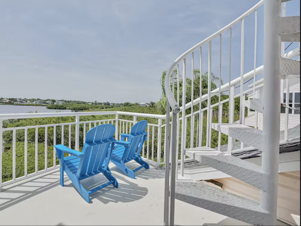 Luxury 6,000 St Ft Waterfront Villa Palm Harbor