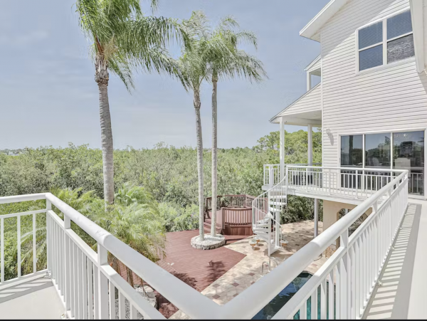 Luxury 6,000 St Ft Waterfront Villa Palm Harbor