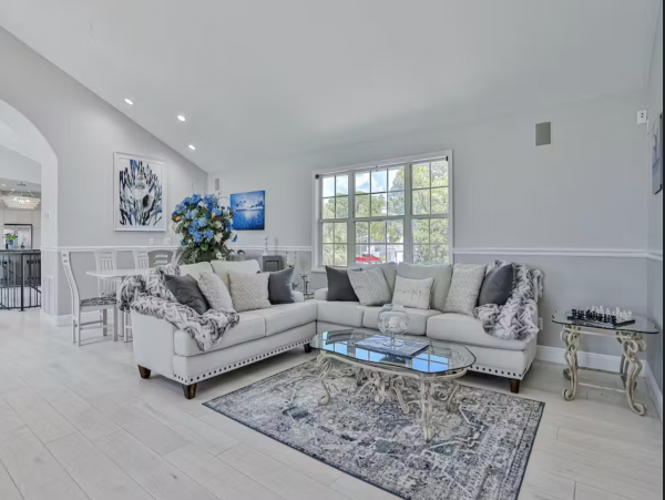 Luxury 6,000 St Ft Waterfront Villa Palm Harbor