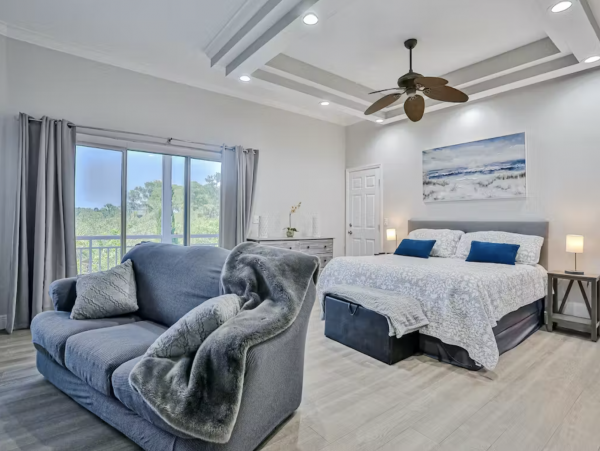 Luxury 6,000 St Ft Waterfront Villa Palm Harbor