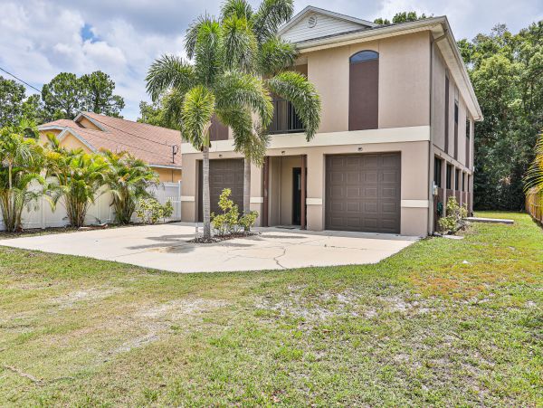 Lovely 3 BR-2BA Retreat in Clearwater Close to Beach