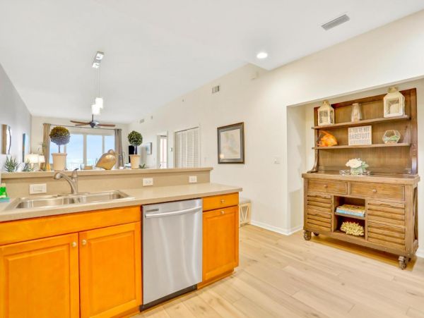 Bayfront 3 Bedroom Vacation Condo in Clearwater