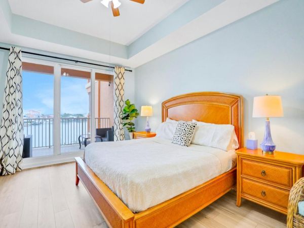 Bayfront 3 Bedroom Vacation Condo in Clearwater