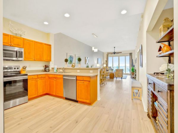Bayfront 3 Bedroom Vacation Condo in Clearwater
