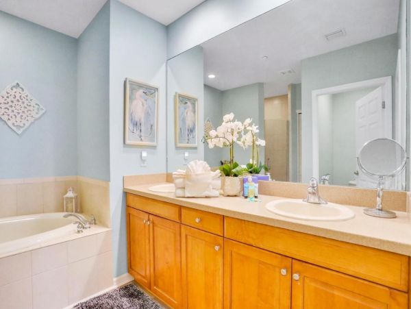 Bayfront 3 Bedroom Vacation Condo in Clearwater