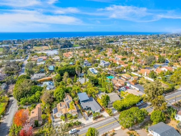 San Diego Beach Communities North Home 1046432