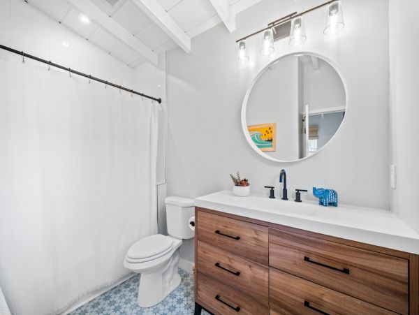 San Diego Beach Communities North Home 1046432