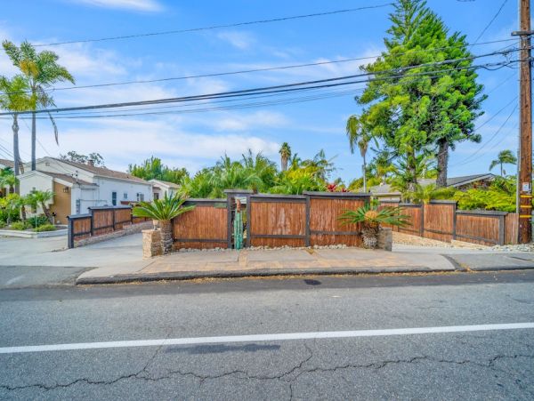 San Diego Beach Communities North Home 1046432