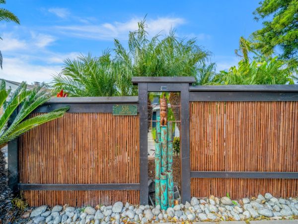 San Diego Beach Communities North Home 1046432