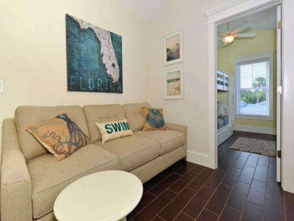 Lovely Holmes Beach Vacation Pool Home Close to Beach