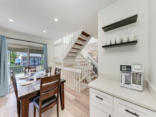 Charming Condo in Holmes Beach Short Walk to Beach