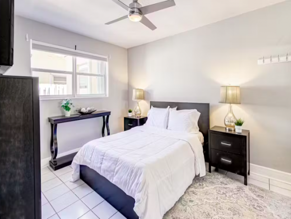 Ground floor Condo near Beach