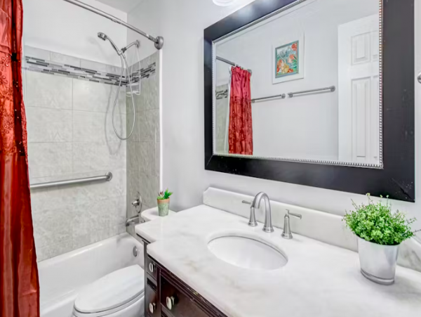 Ground floor Condo near Beach