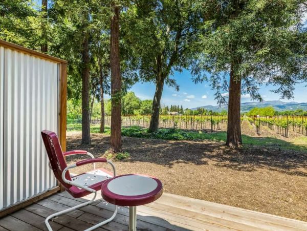2 Vacation Vineyards Cottages on 6 Acres in Sonoma with Pool