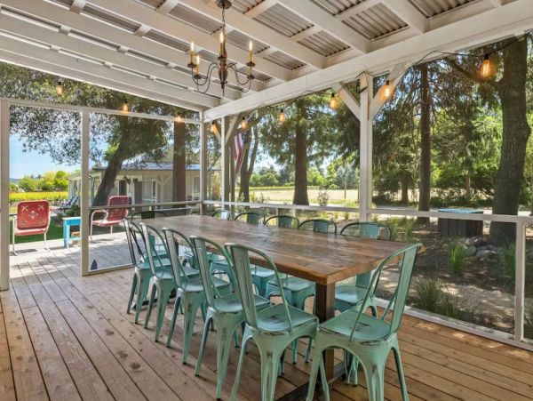 2 Vacation Vineyards Cottages on 6 Acres in Sonoma with Pool