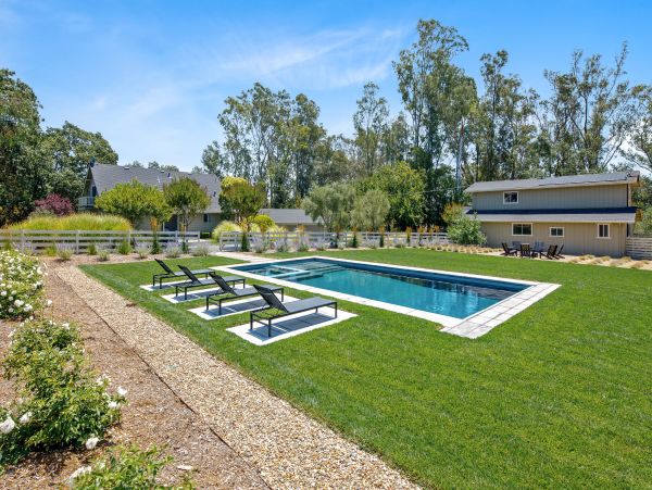 Exquisite Vacation Rental with Pool, Spa & Entertainment Barn