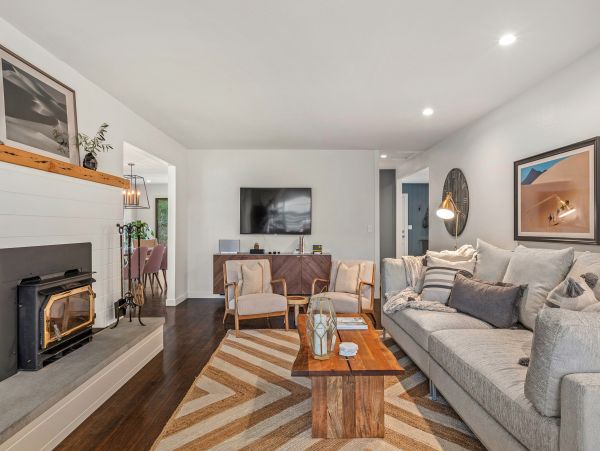 Exquisite Vacation Rental with Pool, Spa & Entertainment Barn