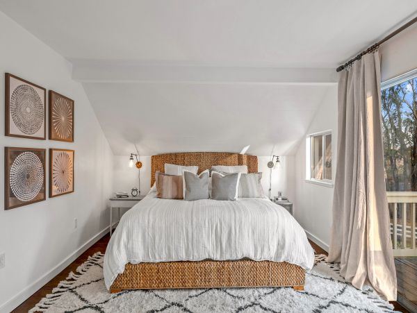 Exquisite Vacation Rental with Pool, Spa & Entertainment Barn