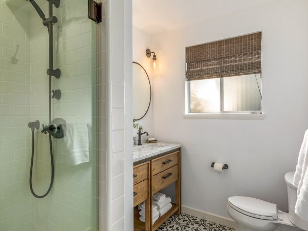 Exquisite Vacation Rental with Pool, Spa & Entertainment Barn