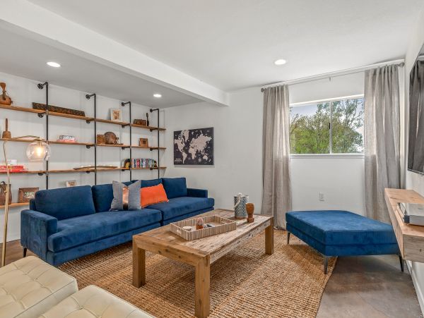 Exquisite Vacation Rental with Pool, Spa & Entertainment Barn