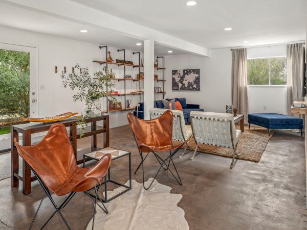 Exquisite Vacation Rental with Pool, Spa & Entertainment Barn