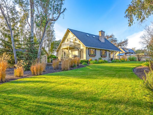 Exquisite Vacation Rental with Pool, Spa & Entertainment Barn