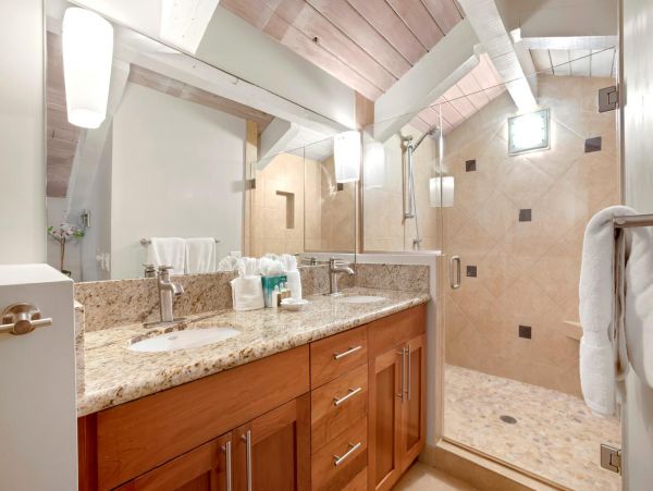 Lovely 3 Bedroom Condo Ocean Views in Kaanapali