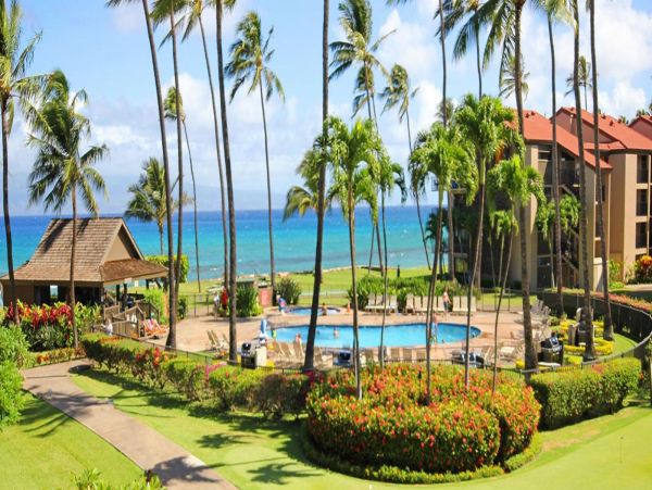 Lovely 3 Bedroom Condo Ocean Views in Kaanapali