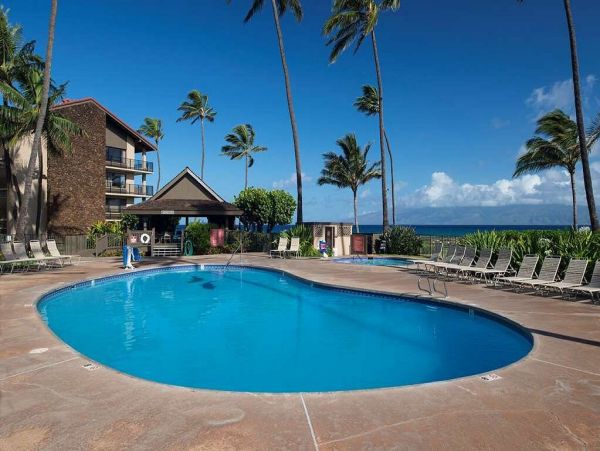 Lovely 3 Bedroom Condo Ocean Views in Kaanapali