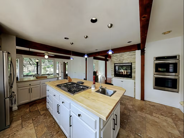 Wine Country Beauty with Pool Hot Tub