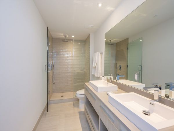 Incredible Oceanfront 3 Bedroom Condo in Hollywood